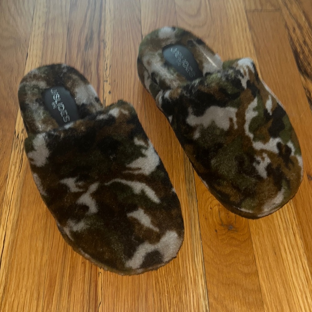 J/Slides NYC - Camo Shearling Platform Slippers, Size 9